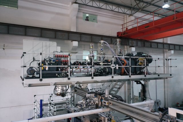 精准驱动,高效挤出